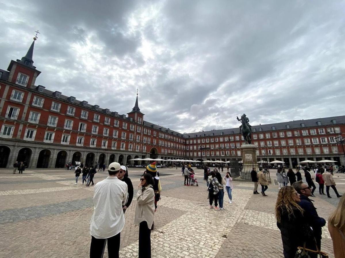 Big Apartment In Plaza Mayor In Madrid Spain 외부 사진