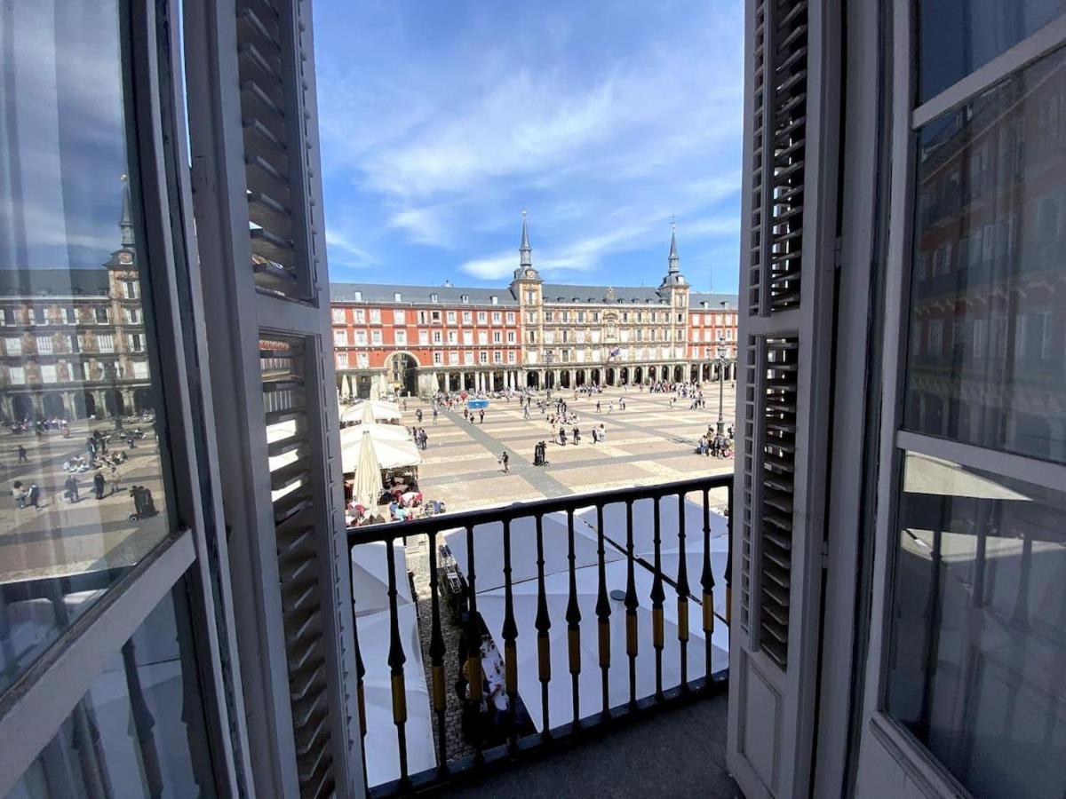 Big Apartment In Plaza Mayor In Madrid Spain 외부 사진