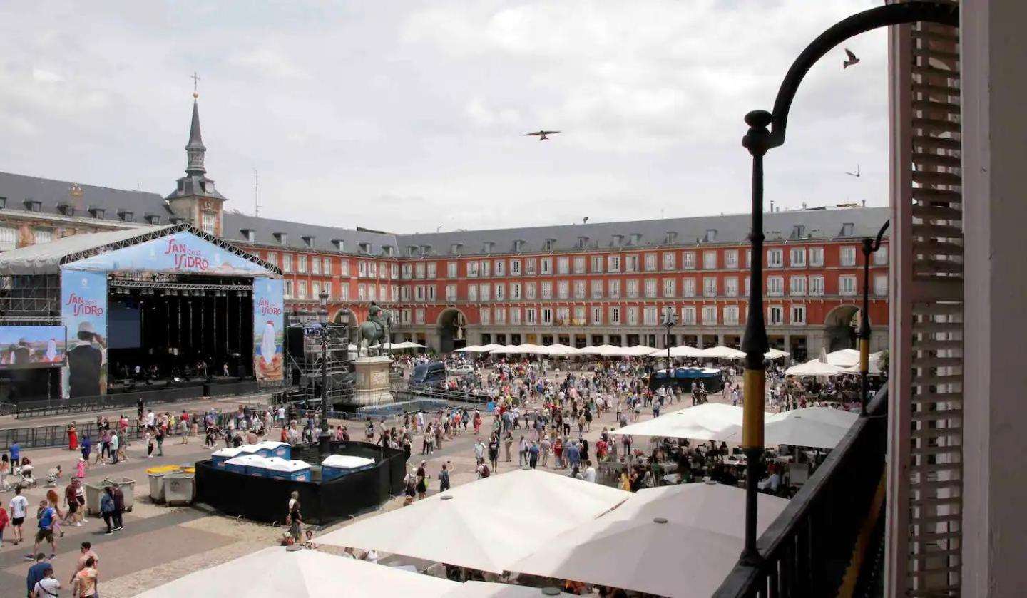 Big Apartment In Plaza Mayor In Madrid Spain 외부 사진